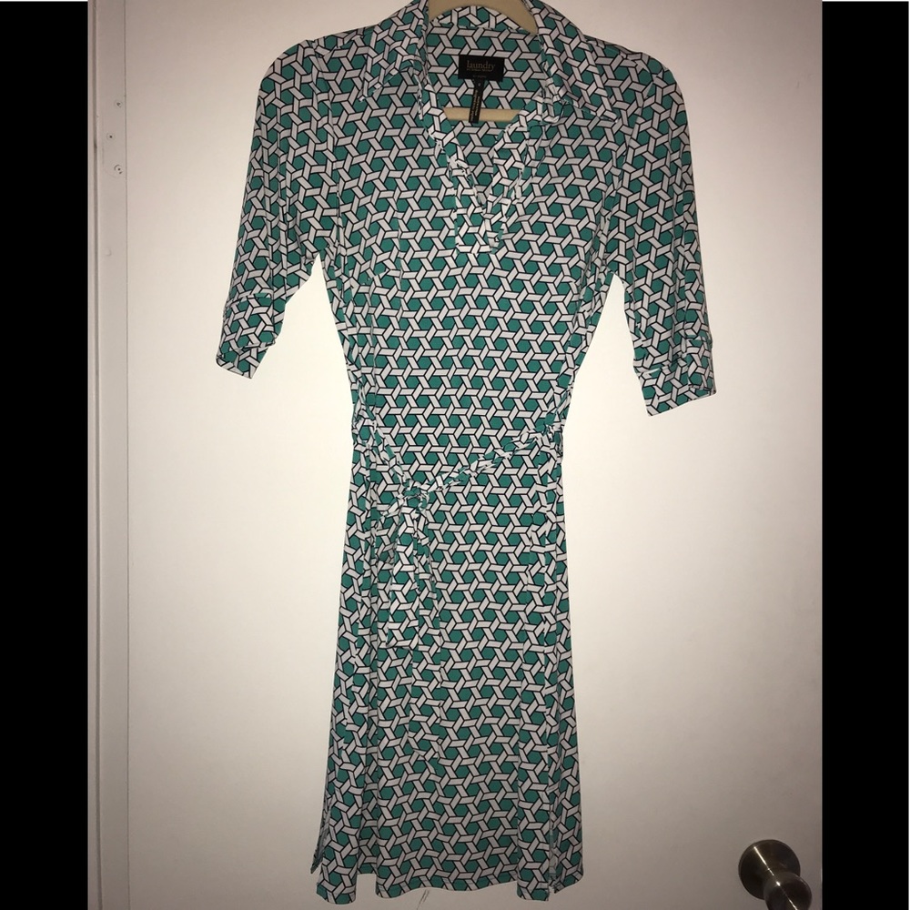 LAUNDRY by Shelli Segal dress size 0